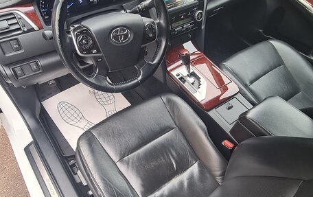 Toyota Camry, 2012 год, 1 700 000 рублей, 18 фотография