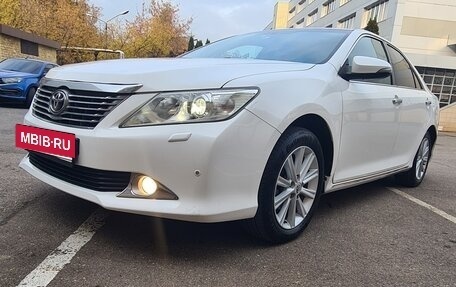 Toyota Camry, 2012 год, 1 700 000 рублей, 6 фотография