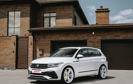 Volkswagen Tiguan II, 2021 год, 3 990 000 рублей, 10 фотография