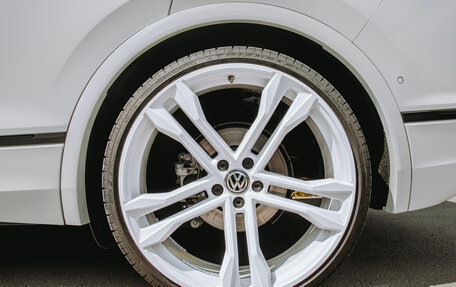 Volkswagen Tiguan II, 2021 год, 3 990 000 рублей, 19 фотография