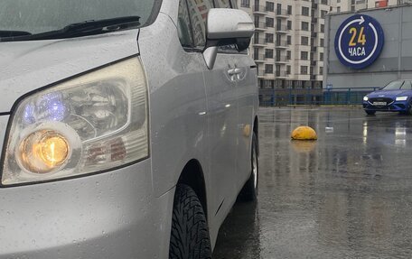 Toyota Noah III, 2007 год, 1 380 000 рублей, 5 фотография