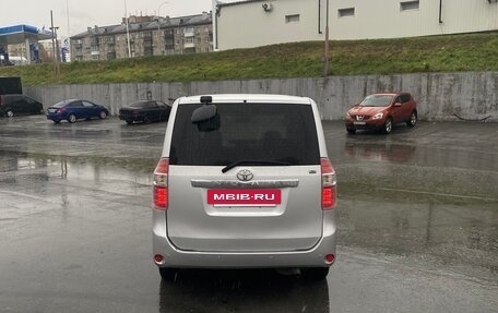 Toyota Noah III, 2007 год, 1 380 000 рублей, 7 фотография