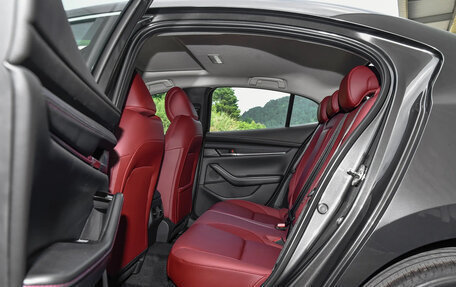 Mazda 3, 2025 год, 2 870 000 рублей, 10 фотография