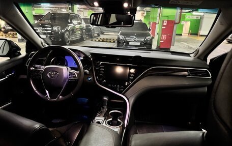 Toyota Camry, 2020 год, 3 700 000 рублей, 6 фотография