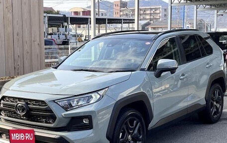 Toyota RAV4, 2023 год, 3 433 000 рублей, 4 фотография