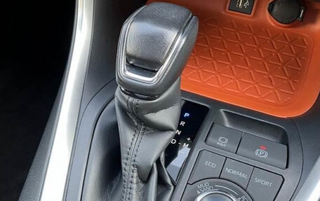 Toyota RAV4, 2023 год, 3 433 000 рублей, 21 фотография