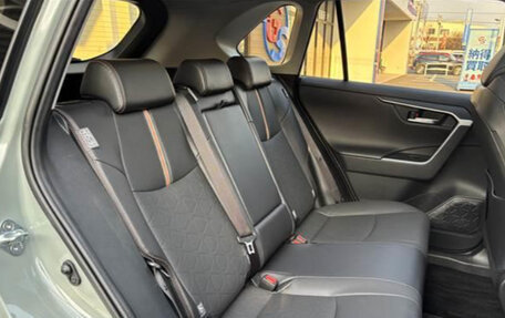 Toyota RAV4, 2023 год, 3 433 000 рублей, 27 фотография