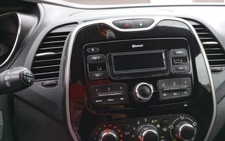 Renault Kaptur I рестайлинг, 2019 год, 1 200 000 рублей, 4 фотография