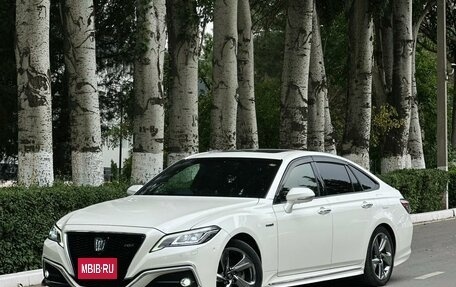 Toyota Crown, 2019 год, 3 200 000 рублей, 6 фотография