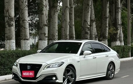 Toyota Crown, 2019 год, 3 200 000 рублей, 5 фотография