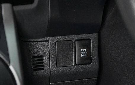 Toyota Wish II, 2013 год, 1 358 000 рублей, 21 фотография