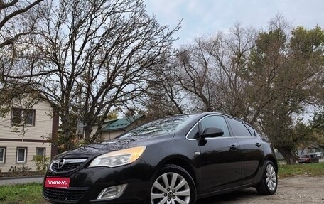 Opel Astra J, 2011 год, 645 000 рублей, 1 фотография