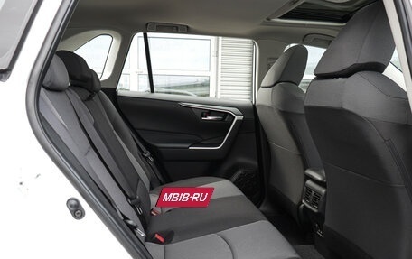 Toyota RAV4, 2025 год, 4 690 000 рублей, 7 фотография