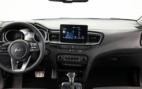 KIA cee'd III, 2019 год, 13 фотография