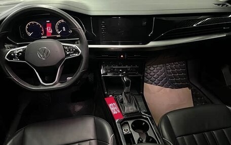 Volkswagen Passat B8 рестайлинг, 2023 год, 2 270 000 рублей, 10 фотография