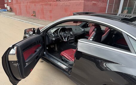 Mercedes-Benz E-Класс, 2015 год, 2 200 000 рублей, 14 фотография