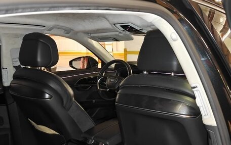 Audi A8, 2019 год, 5 200 000 рублей, 4 фотография