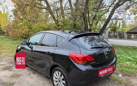Opel Astra J, 2011 год, 645 000 рублей, 4 фотография