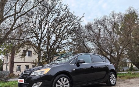 Opel Astra J, 2011 год, 645 000 рублей, 17 фотография