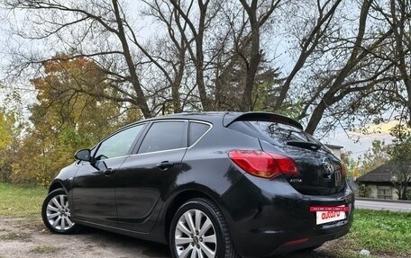Opel Astra J, 2011 год, 645 000 рублей, 23 фотография