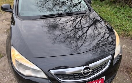 Opel Astra J, 2011 год, 645 000 рублей, 19 фотография