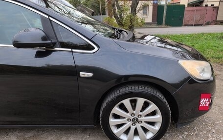 Opel Astra J, 2011 год, 645 000 рублей, 26 фотография