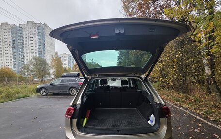 Volkswagen Tiguan II, 2018 год, 2 400 000 рублей, 6 фотография