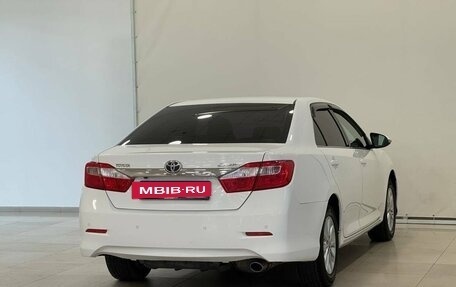 Toyota Camry, 2012 год, 1 417 000 рублей, 6 фотография