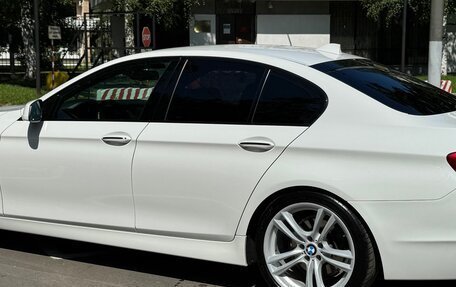 BMW 5 серия, 2011 год, 2 290 000 рублей, 6 фотография
