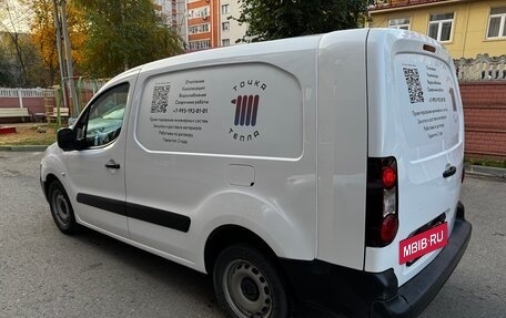 Peugeot Partner II рестайлинг 2, 2020 год, 1 800 000 рублей, 6 фотография
