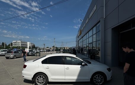 Volkswagen Jetta VI, 2011 год, 870 000 рублей, 3 фотография