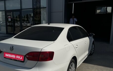 Volkswagen Jetta VI, 2011 год, 870 000 рублей, 4 фотография