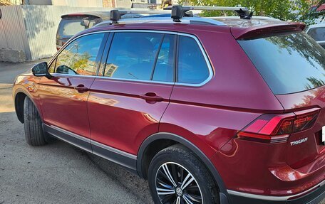Volkswagen Tiguan II, 2018 год, 2 350 000 рублей, 3 фотография