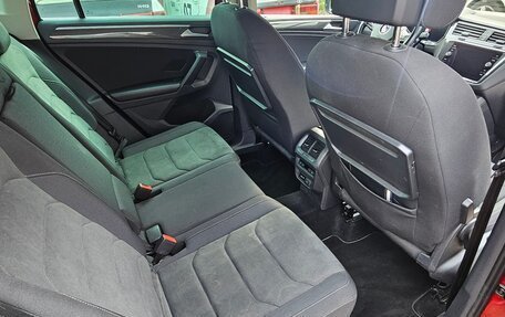 Volkswagen Tiguan II, 2018 год, 2 350 000 рублей, 11 фотография
