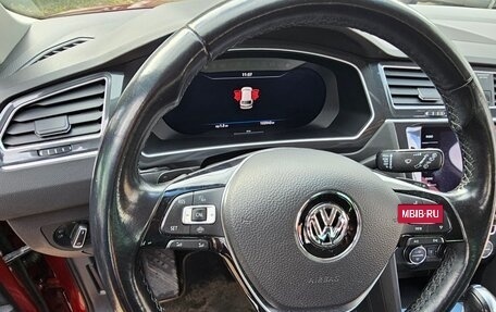 Volkswagen Tiguan II, 2018 год, 2 350 000 рублей, 8 фотография