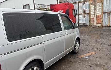Volkswagen Caravelle T5, 2014 год, 1 750 000 рублей, 3 фотография