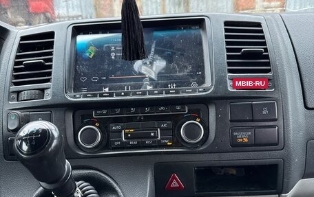 Volkswagen Caravelle T5, 2014 год, 1 750 000 рублей, 8 фотография