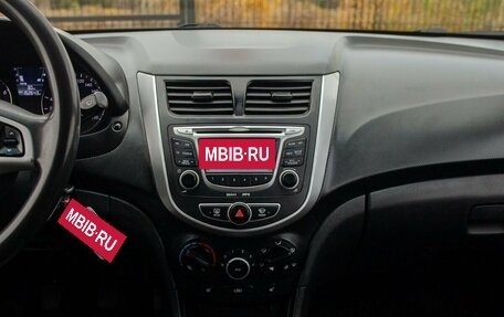 Hyundai Solaris II рестайлинг, 2012 год, 775 000 рублей, 28 фотография