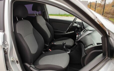 Hyundai Solaris II рестайлинг, 2012 год, 775 000 рублей, 32 фотография