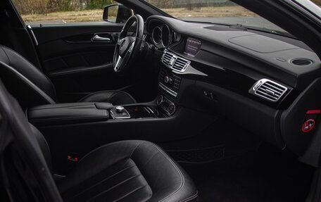 Mercedes-Benz CLS, 2013 год, 2 700 000 рублей, 16 фотография
