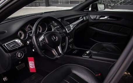 Mercedes-Benz CLS, 2013 год, 2 700 000 рублей, 27 фотография