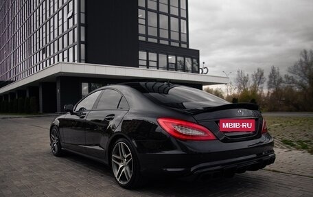 Mercedes-Benz CLS, 2013 год, 2 700 000 рублей, 40 фотография