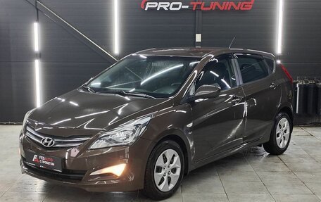 Hyundai Solaris II рестайлинг, 2016 год, 955 000 рублей, 1 фотография