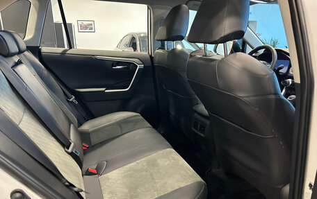 Toyota RAV4, 2025 год, 4 450 000 рублей, 26 фотография