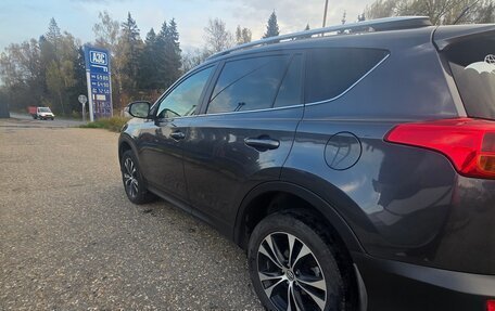 Toyota RAV4, 2015 год, 2 250 000 рублей, 5 фотография