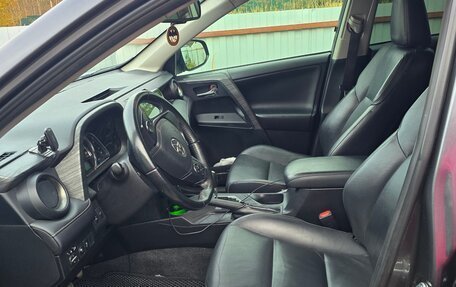 Toyota RAV4, 2015 год, 2 250 000 рублей, 12 фотография