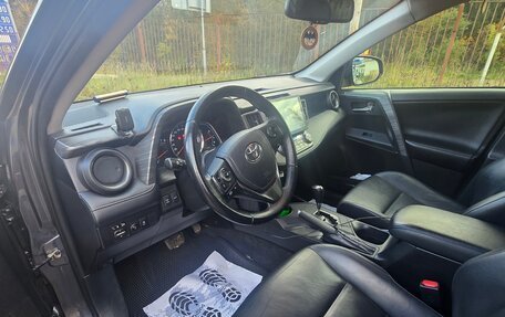 Toyota RAV4, 2015 год, 2 250 000 рублей, 21 фотография