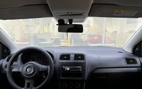 Volkswagen Polo VI (EU Market), 2011 год, 550 000 рублей, 17 фотография