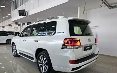 Toyota Land Cruiser 200, 2016 год, 6 769 000 рублей, 9 фотография