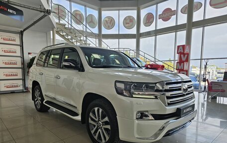 Toyota Land Cruiser 200, 2016 год, 6 769 000 рублей, 8 фотография